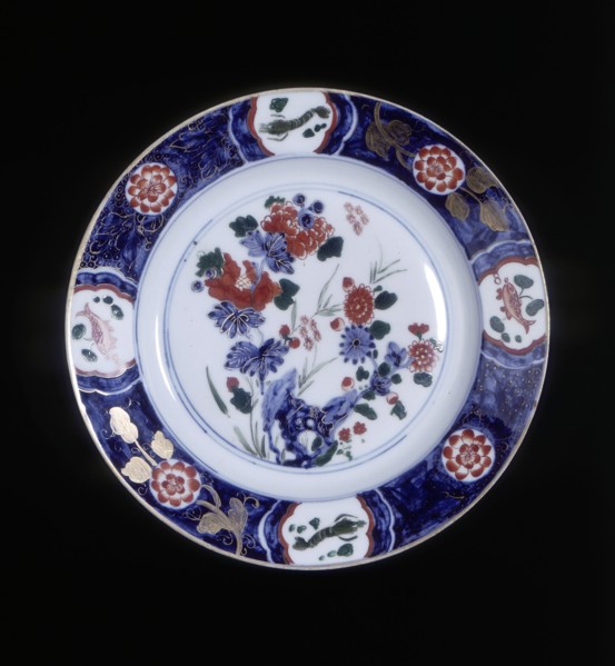 Imari-style plate, Qing dynasty, China, mid 18th century. Artist: Unknown