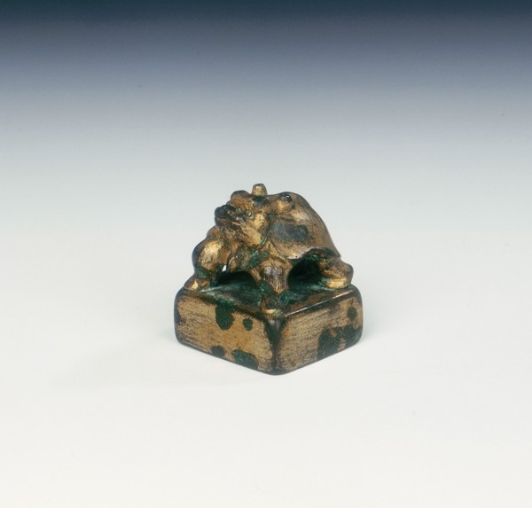 Gilt bronze seal with dragon-headed tortoise finial, Six Dynasties period, China, 220-581. Artist: Unknown