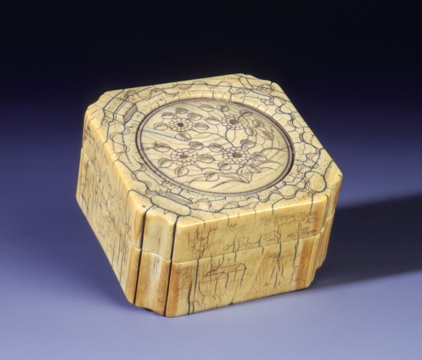 Ivory box with incised floral decoration, Qing dynasty, China, 18th century. Artist: Unknown