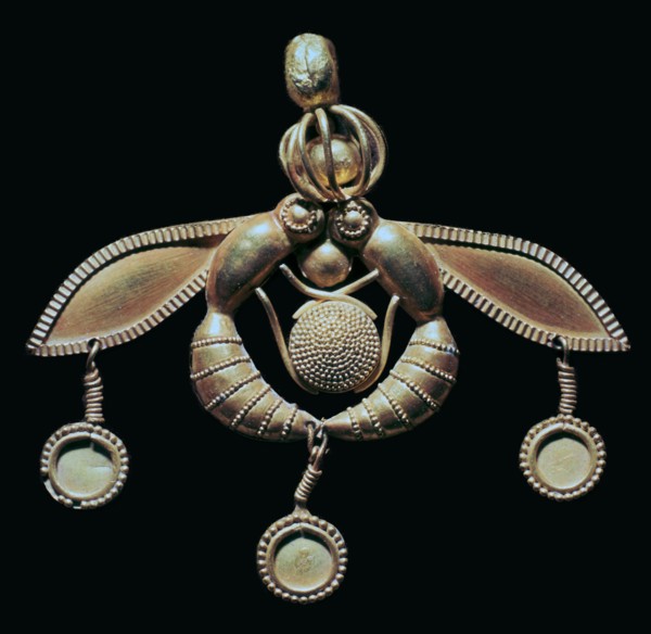 Minoan gold pendant with two bees and a honeycomb, 18th century BC. Artist: Unknown