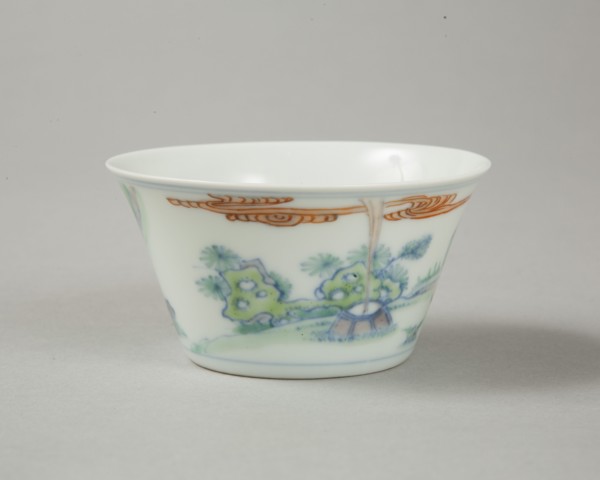 Doucai flared cup with two figures in a landscape, late Kangxi period (1700-1722). Artist: Unknown.