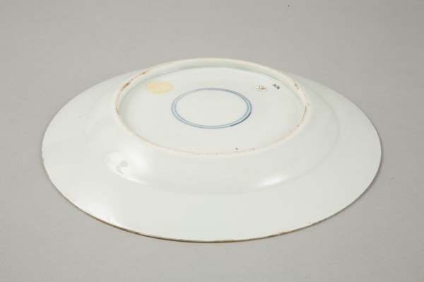 European copy of Chinese Imari plate, 20th century. Artist: Unknown.