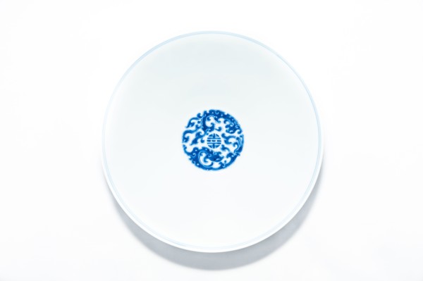 Blue and white bowl with kui dragon medallions, 1723-1735. Artist: Unknown.