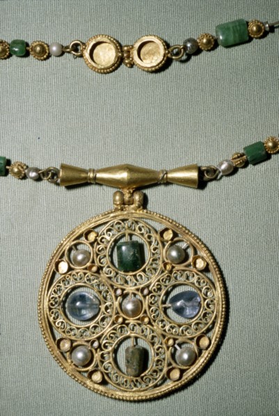 Byzantine Gold treasure from Assiut or Antinoe, Egypt, 600. Artist: Unknown.