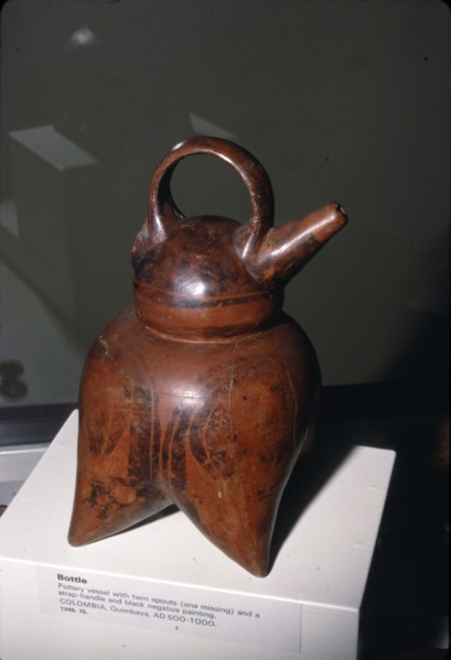 Pottery vessel with twin spouts (one missing) and strap-handle, Quimbaya, Columbia, 500-1000. Artist: Unknown.