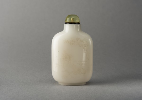 White glass snuff bottle, China, Qing dynasty, 1644-1911. Creator: Unknown.