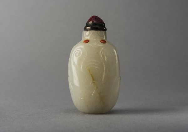 Jade snuff bottle in an animal form, China, Qing dynasty, 1644-1911. Creator: Unknown.