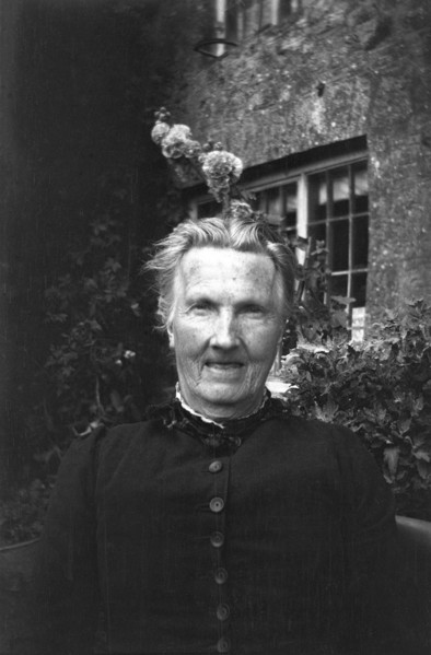 Elizabeth Mogg, Doddington and Holford, Somerset, (c1900-1910?) Artist: Cecil Sharp