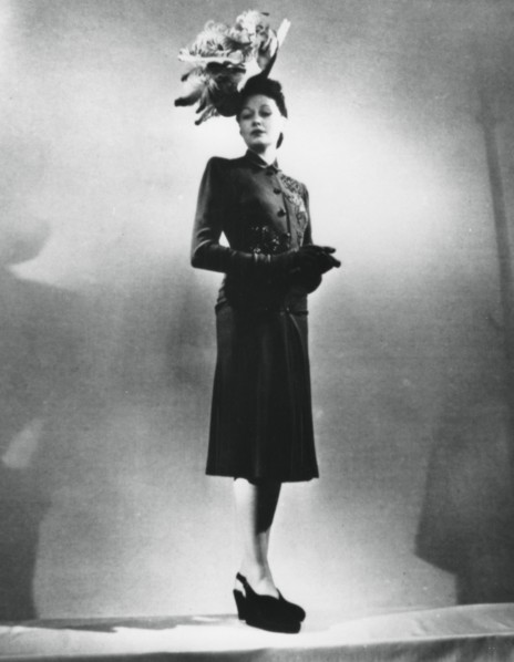 La femme chic, outfit by the French fashion designer Jacques Fath, Paris, January 1943. Artist: Unknown