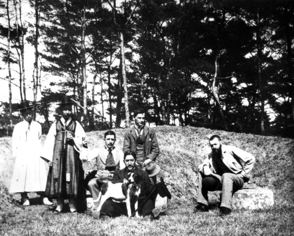 Western visitors with locals, Nam San, Korea, 1900. Artist: Unknown