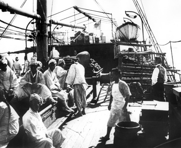 Ship, Shanghai, China, 1900. Artist: Unknown
