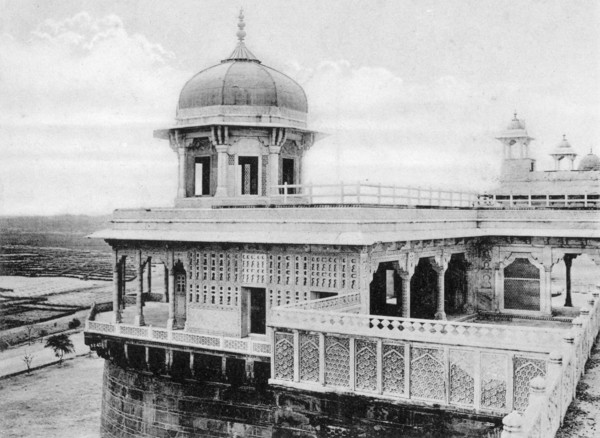 The Golden Pavilion near Jumna, Agra, 20th century. Artist: Unknown