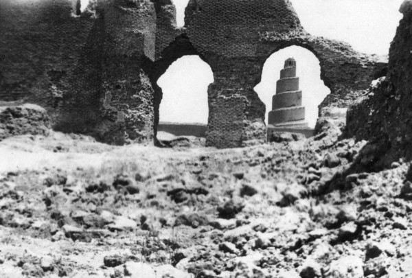 Malwiya tower, Mesopotamia, 1918. Artist: Unknown