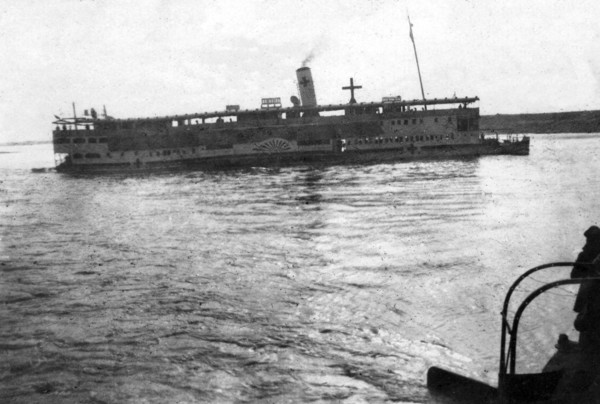 Red Cross river boat going up the Tigris River, Mesopotamia, WWI, 1918. Artist: Unknown