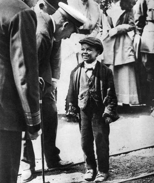 The royal visit to Sunderland, 1918, (1935). Artist: Unknown