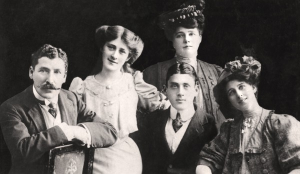 The Dare Family, early 20th century. Artist: Unknown