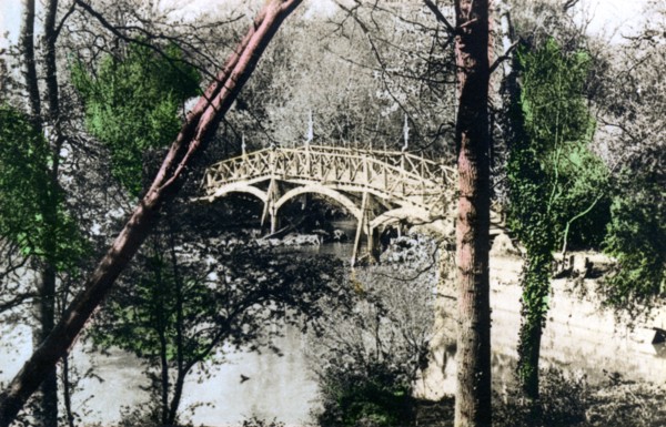 Bridge over the River Thames at Nuneham Courtenay, Oxfordshire, 1926.Artist: Cavenders Ltd