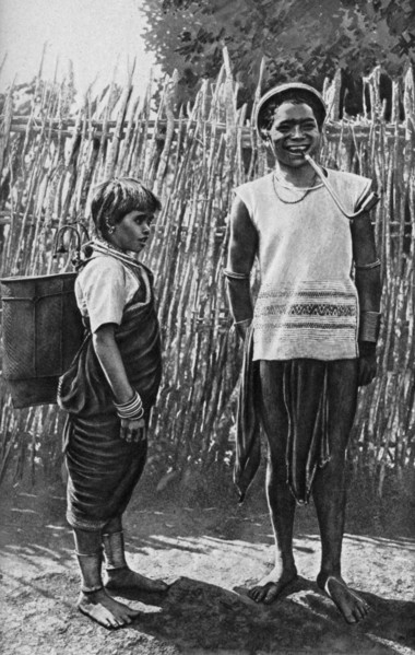 A Moi couple inside the village palisade, Africa, 1922. Artist: Unknown