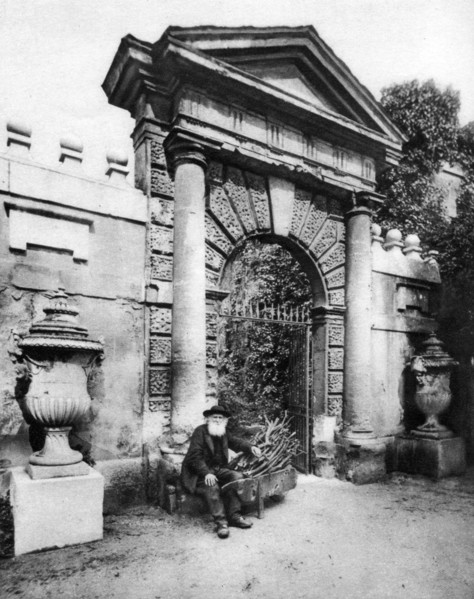 Inigo Jones gateway, Chiswick House, London, 1926-1927.Artist: King