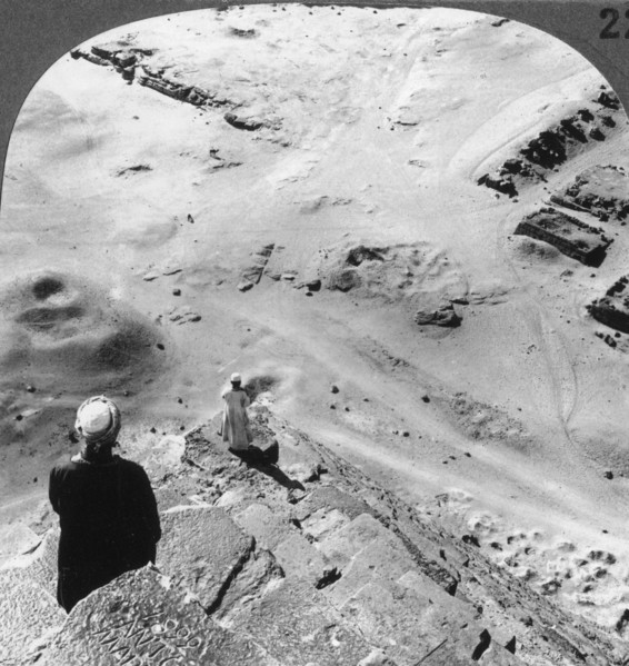 'Looking down the southwest corner of the Great Pyramid, Egypt', 1905.Artist: Underwood & Underwood