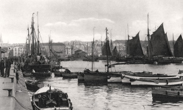 The Barbican, Plymouth, Devon, early 20th century.Artist: Photochrom Co Ltd of London
