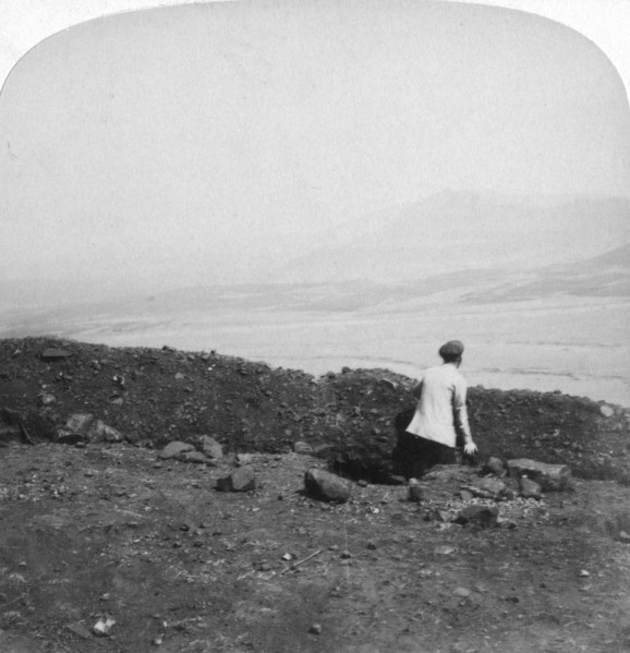Spion Kop, from a Boer trench on Krantz Kloot, South Africa, 1901. Artist: Underwood & Underwood