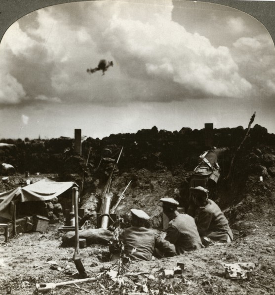 Mortars in the trenches, World War I, 1914-1918.Artist: Realistic Travels Publishers