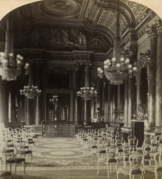 Ballroom, Buckingham Palace, London.Artist: Underwood & Underwood