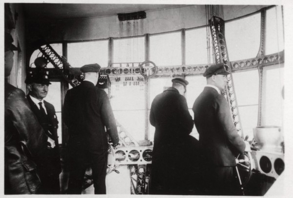 Pilot's compartment, Zeppelin LZ 127 'Graf Zeppelin', 1933. Artist: Unknown