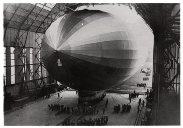 Zeppelin LZ 127 'Graf Zeppelin' entering its hangar, 1933. Artist: Unknown