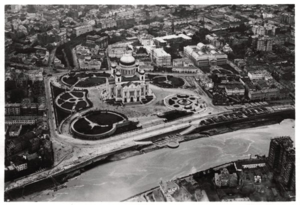 Aerial view of the Cathedral of Christ the Saviour, Moscow, USSR, from a Zeppelin, 1930 (1933). Artist: Unknown