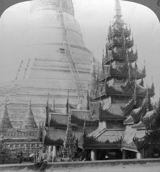 Shwedagon Pagoda, Rangoon, Burma, c1900s(?).Artist: Underwood & Underwood
