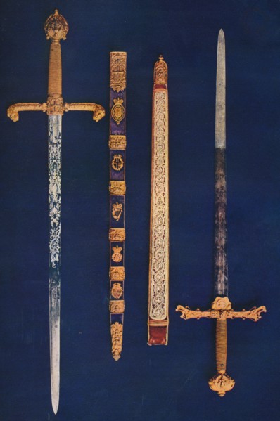 The Lord Mayor's Sword of State and Pearl Sword, 1916. Artist: Unknown