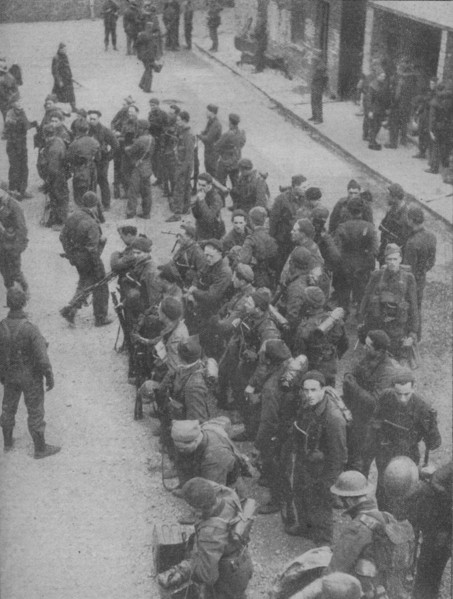 'Commando Raiders who pierced the Channel defences at Boulogne', 1942. Artist: Unknown.