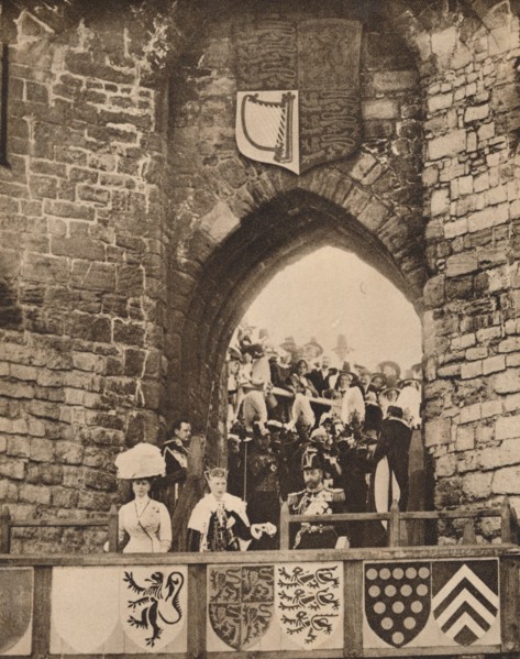 The investiture of the Prince of Wales at Caernarvon Castle, 13 July 1911 (1935). Artist: Unknown.
