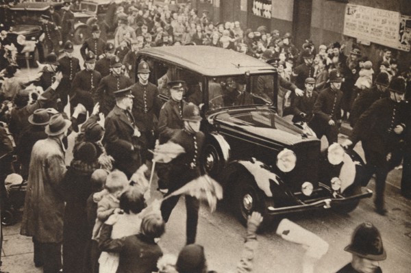 'Surprise Drive to Hoxton', 1937. Creator: Unknown.