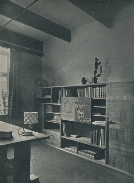 'Corner of a library designed by Hans Hartl', c1927. Artist: Unknown.