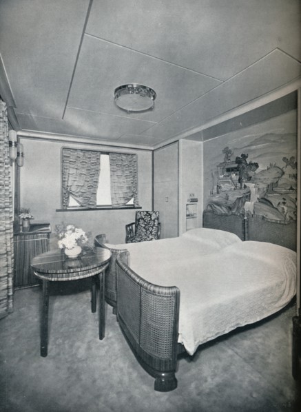 'First Class Cabin de Luxe on board Victoria', 1931. Artist: Unknown.