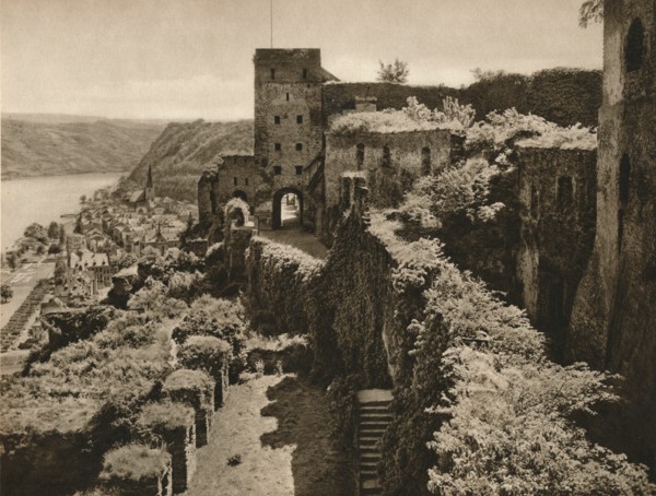 'St. Goar. Rheinfels ruins', 1931. Artist: Kurt Hielscher.
