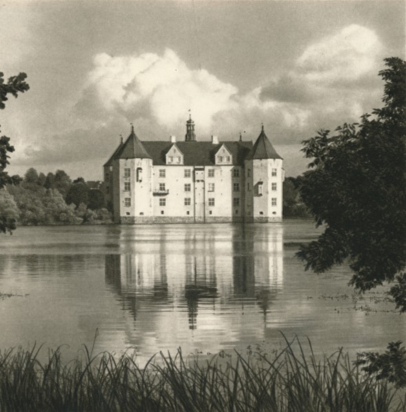 'Flensburg (Schlewsig) - Schloss Glucksburg', 1931. Artist: Kurt Hielscher.
