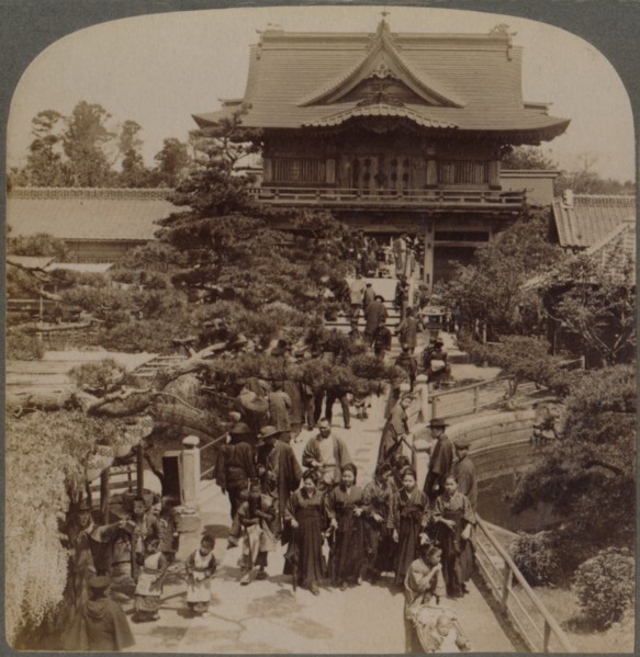 'Main gateaway to Shinto Temple, Kameido, Tokyo, Japan', 1904.  Artist: Unknown.