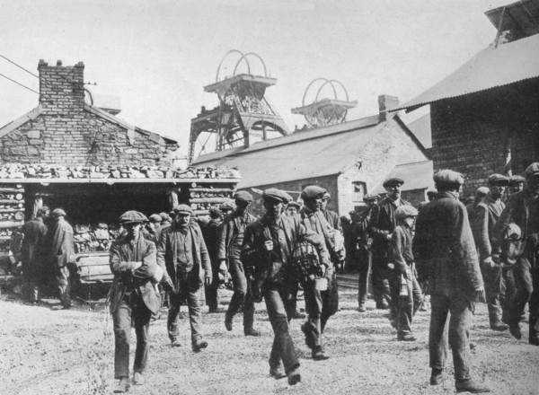 'Miners leaving the pithead after the expiration of their strike notices', 1915. Artist: Unknown.