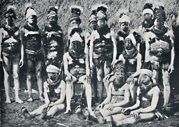 Bundu girls, whitewashed, 1912. Artist: Cecil H Firmin.