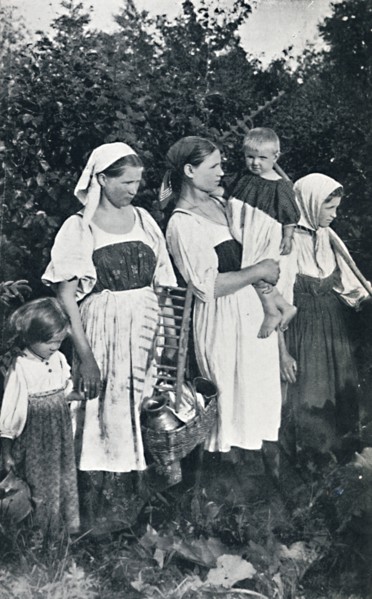 Peasant types of Great Russia, 1912. Artist: J Daziaro.