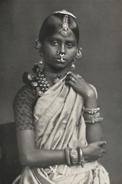 'Tamulin mit Schmuck', 1926. Artist: Unknown.