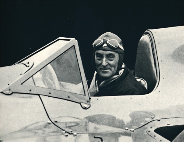 ''Sir Malcolm Campbell at the wheel of Bluebird', 1937. Artist: Unknown.