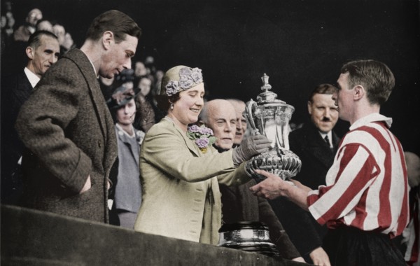 'The Queen Presents The Cup', 1937. Creator: Unknown.