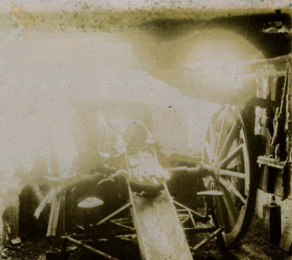 Destroyed 75, automatic anti-aircraft gun, c1914-c1918. Artist: Unknown.