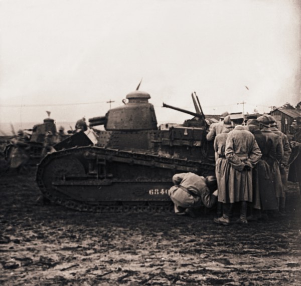 Small tank, c1914-c1918. Artist: Unknown.