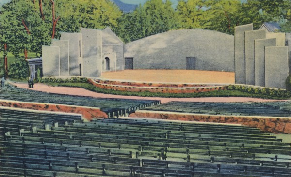 'Ampitheatre, Iroquois Park', 1942. Artist: Caufield & Shook.